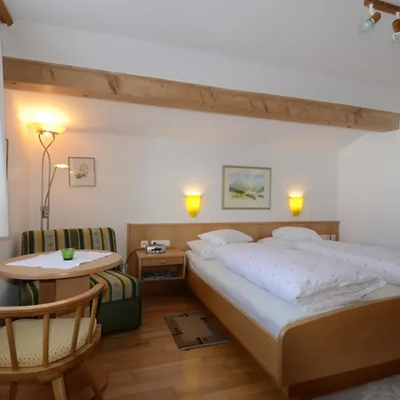 Haus Anja Guest house 3*